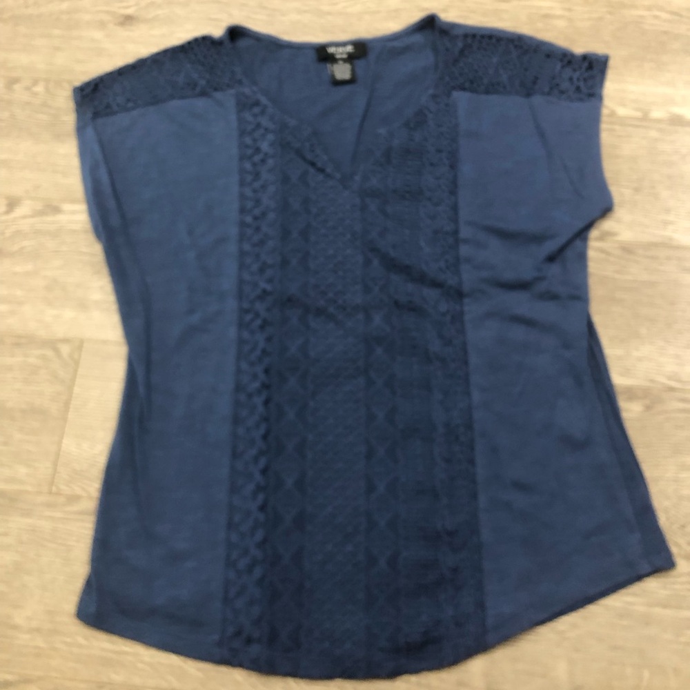 ✨$8 Clear Out ✨ Verve Ami Blue Top - Lace Knit Cotton